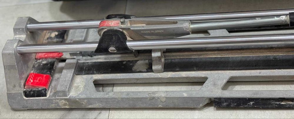 Ръчна резачка за плочки Bellota POP 60 RC