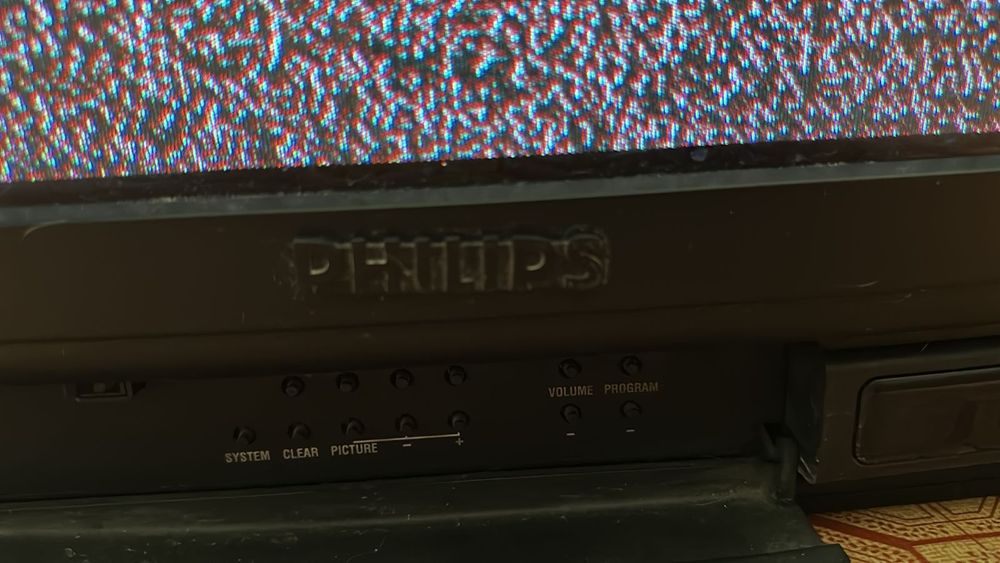 Цветной телевизор марки Phillips