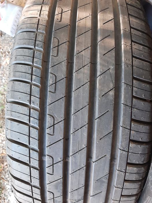 Продам шины 225/55/17 гудиер