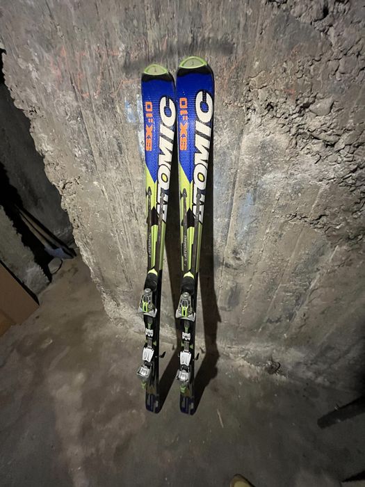 Ски Атомик висок клас