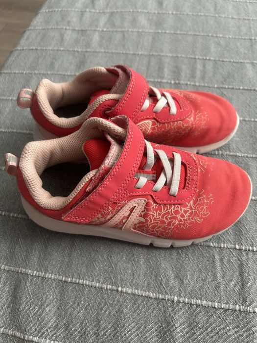 Adidasi Decathlon fetite 29