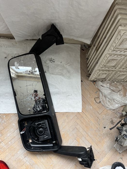 Оригинално огледало Мерцедес Актрос Mercedes Actros MP4