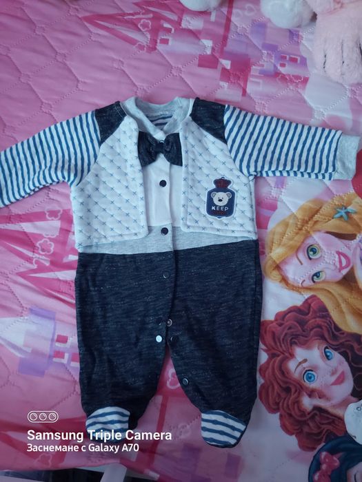 Дрехи за новородено момченце