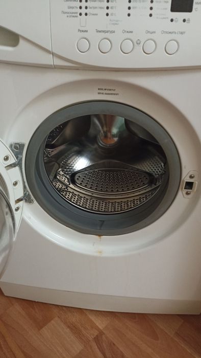Продам стиральную машину Samsung