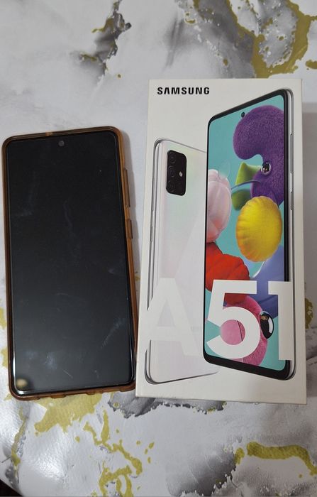 Продам Samsung A51 белый 6/128