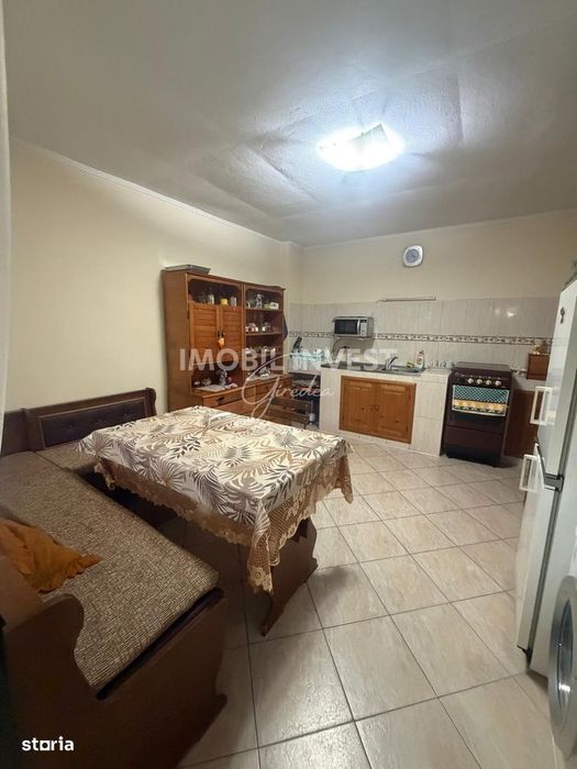 Casa individuala P+E, 2 corpuri, zona centrala, 398 mp utili, 600 tere