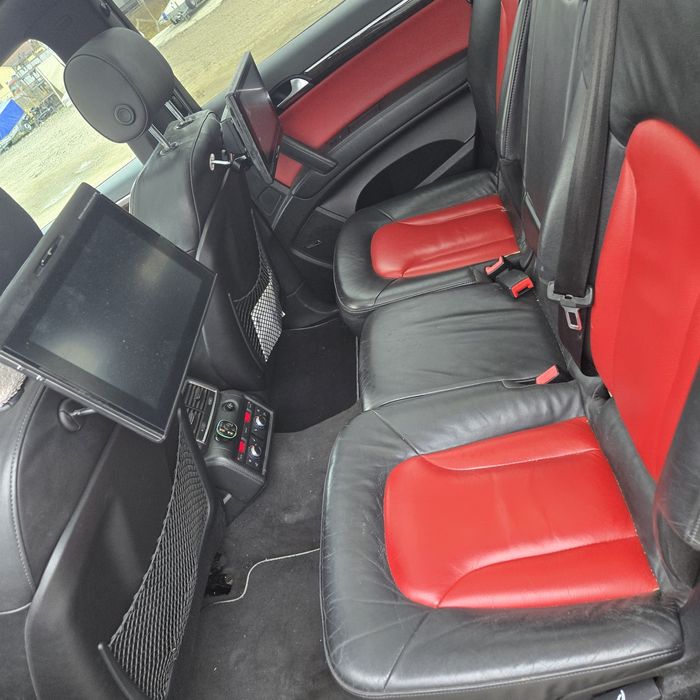 Audi q7 6 l v12  Diese  500 cp