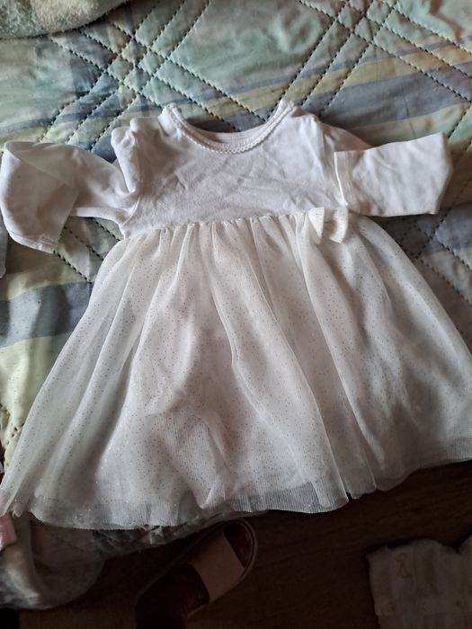 Роклички за бебе момиче