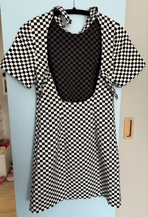 Къса рокля Zara XS