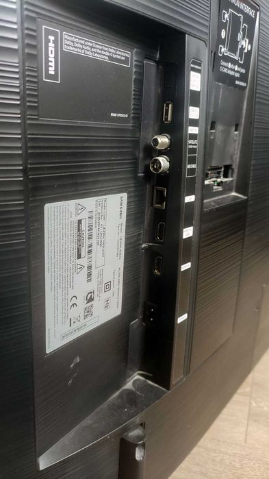 Телевизор SAMSUNG UE43NU7092 UXXH UHD Smart - За части