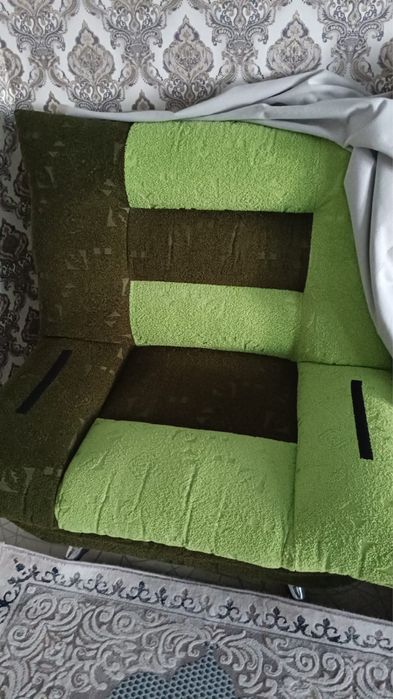 Продается кресло 2 шт в отличном  состоянии