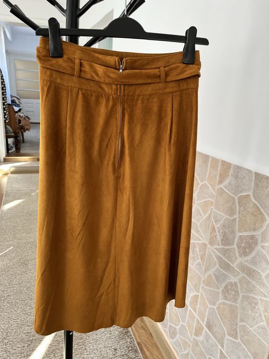 Fusta dama ,mai frumoasa in realitate