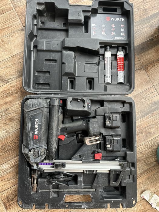 Pistol cu cuie pentru beton Wurth