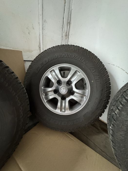 Продам комплект коллес Land Cruiser 105