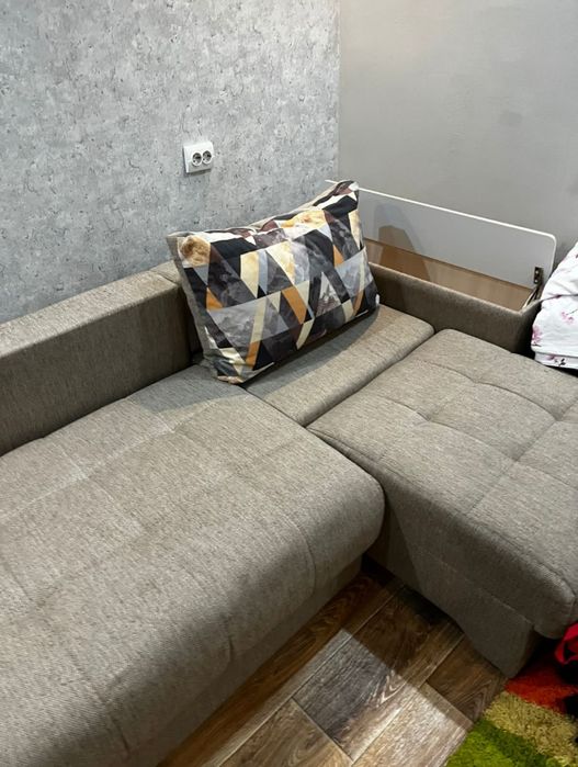 Продам диван в отличном состоянии