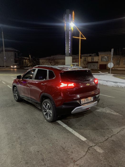 Tracker premier sotiladi