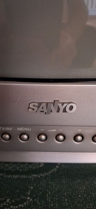 Телевизор б/у продам