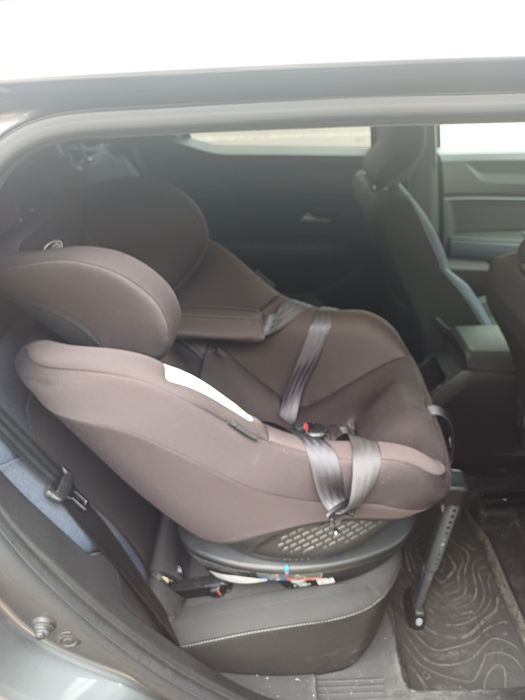 Scaun auto Rotativ 360 Graco Turn2Me Black, 0-18 kg, Negru