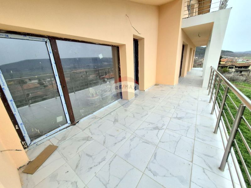 Продава се Къща в с. Рогачево, Област Добрич - 244 кв.м за 1148 €/кв.м - Снимка #7