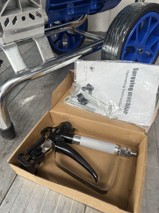 Pompa airless zugravit vopsit varuit 220v 350bar 4,9kw completa furtun