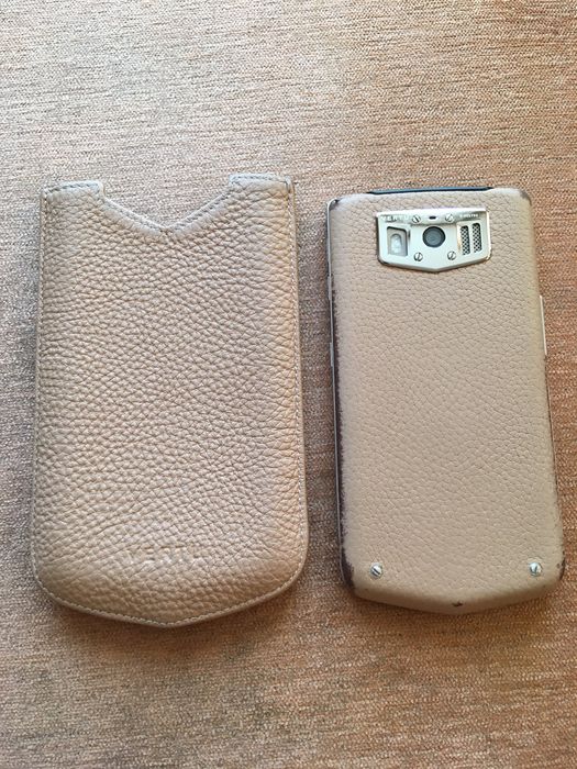 Vertu Constellation V