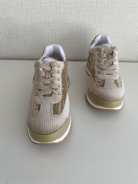 Сникърски Liu Jo AMAZING 23 с пайети