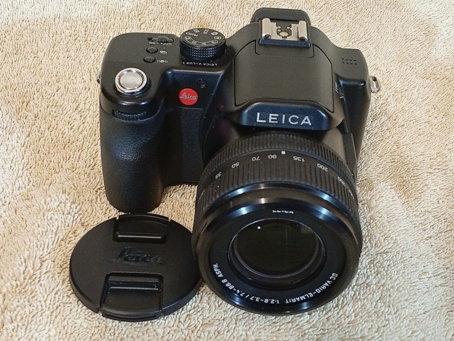 Aparat foto Leica V Lux 1