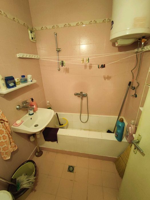 Дава се под наем Тристаен апартамент в Хасково, Дружба 1 - 88 кв.м за 178.5 € - Снимка #6