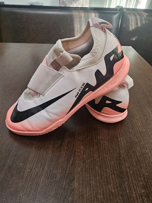 Ghete Fotbal Nike Jr. Mercurial Zoom Vapor 15 Academy IC  38