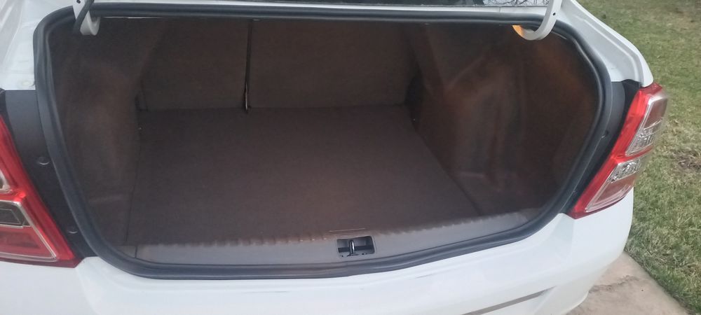 Кобалт механ.бензин.1-кул мошина.юргани 75000 км халол,тоза мошина!