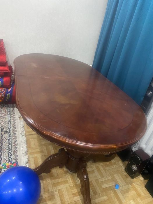 Продам дубовый стол