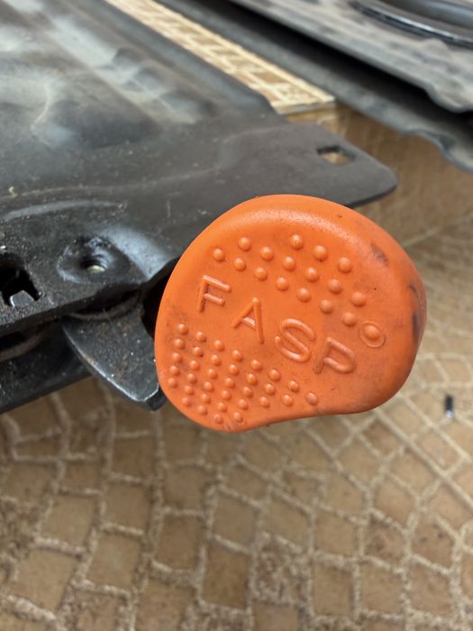 Suport de scaune rotative Sprinter/LT