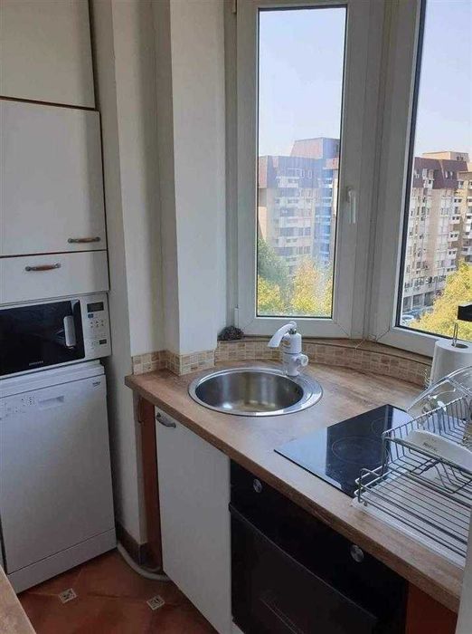 Дава се под наем Тристаен апартамент в Пловдив, Южен - 76 кв.м за 300.9 € - Снимка #3