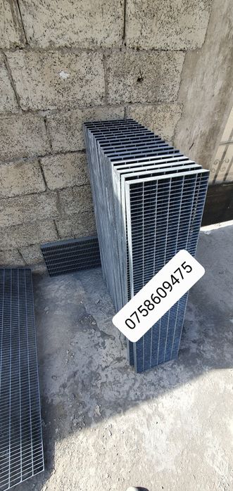 Trepte zincate 127x28cm