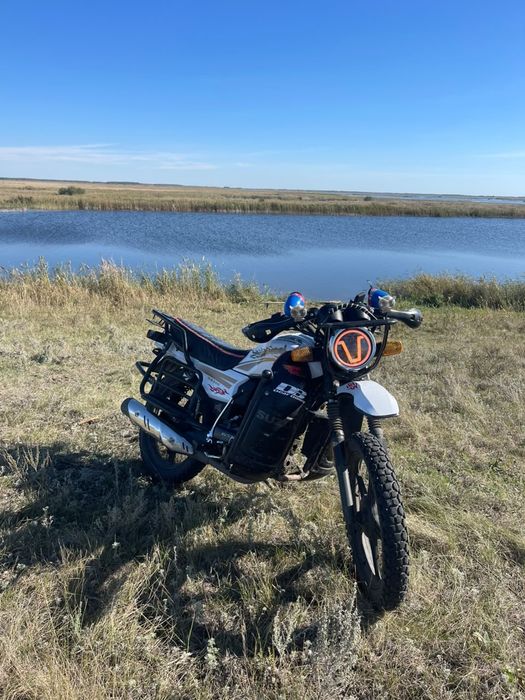 Продам мотоцикал 200 кубов