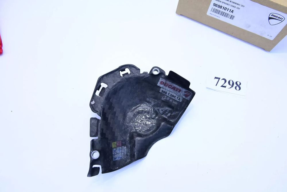 Capac pinion carbon Ducati performanță Multistrada 950
