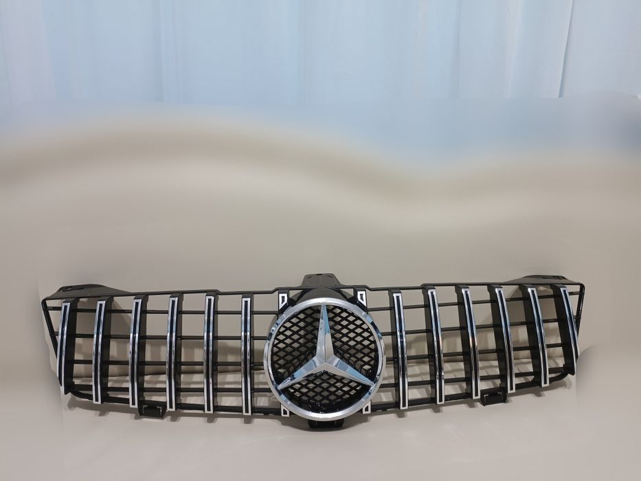 решетка радиатора Мерседес CLS W219 рестайлинг
