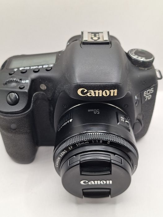 Фотоапарат CANON 7D