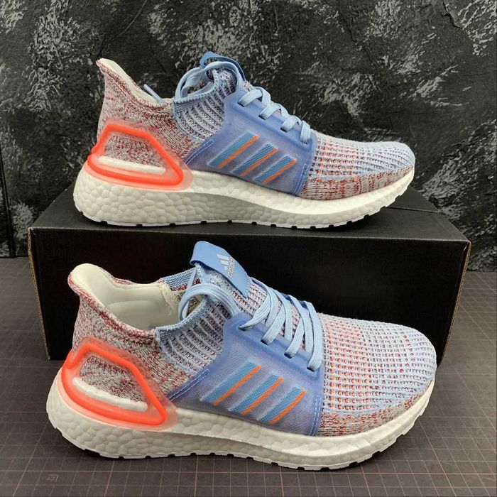 Оригинални  дамски обувки ADIDAS ULTRABOOST 19  размер  EU 39 1/3