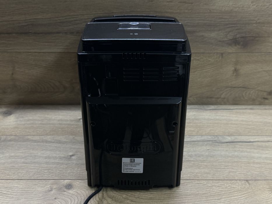 Продавам Кафемашина Delonghi MagnificaS Type:ECAM22.110.B