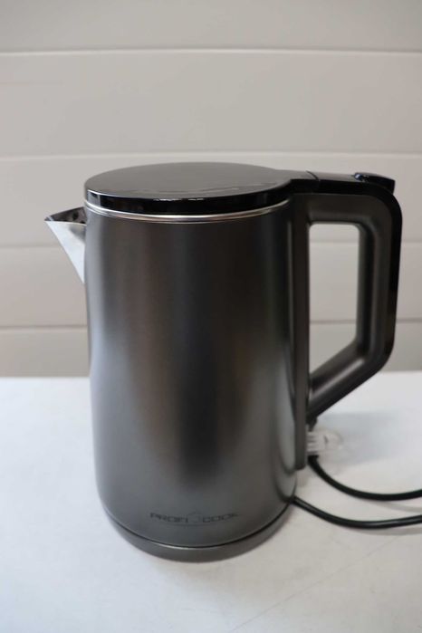 Кана ProfiCook 1,5 литра | 2200 W | Термокорпус с двойни стени | Станция с макара за кабел | Матов корпус от неръждаема стомана