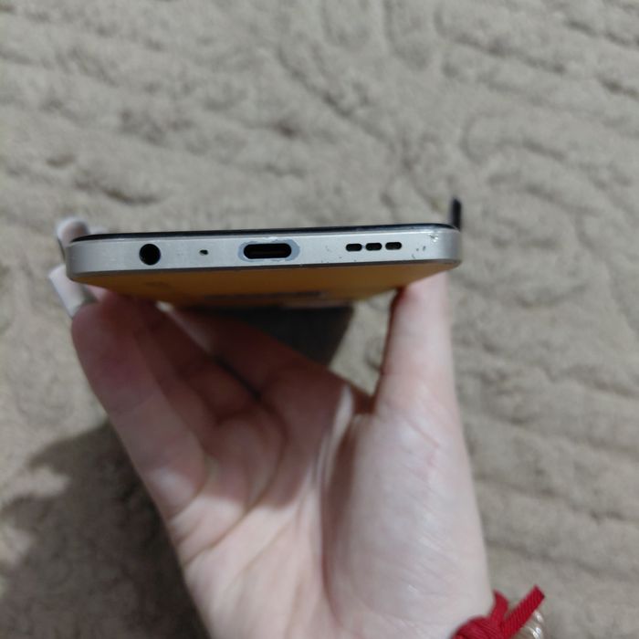 Продам телефон OPPO Reno7