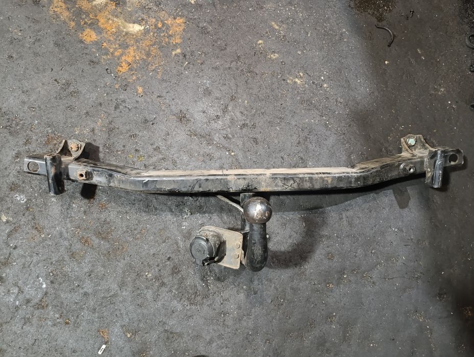 Фаркоп на BMW E46 из Германии.