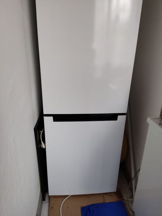 Продам! Холодильник "Индезит-"