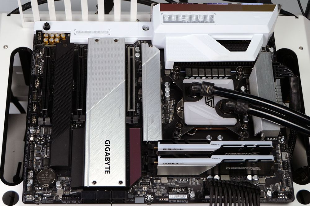 Okazie ‼️ Kit Videochat Streaming i7 10700K cu ddr4 !Opțional cooler NOU !