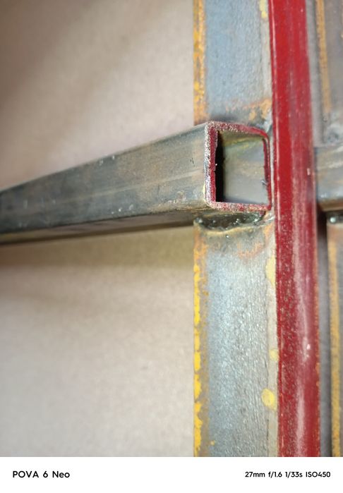 Продам стеллажи каркас металлический уголок