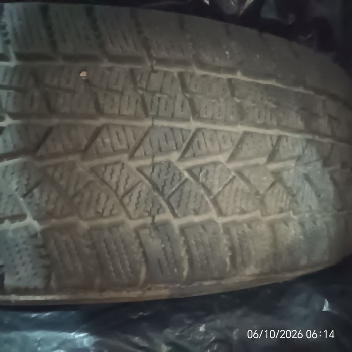 Продам Шины  225×65×17 б/у