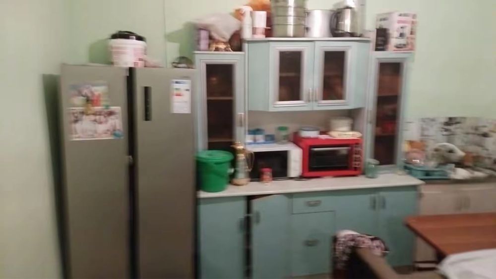 5 бөлмелі жер үй сатылады.