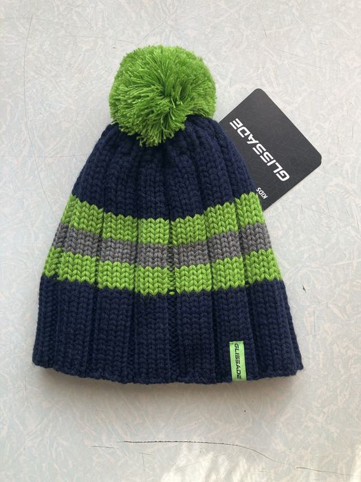 Шапочки детские вязаные