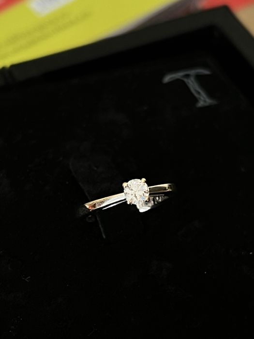 Inel logodnă aur alb 18K cu Diamant Natural 0.27 ct, Culoare E, Certificat IGI